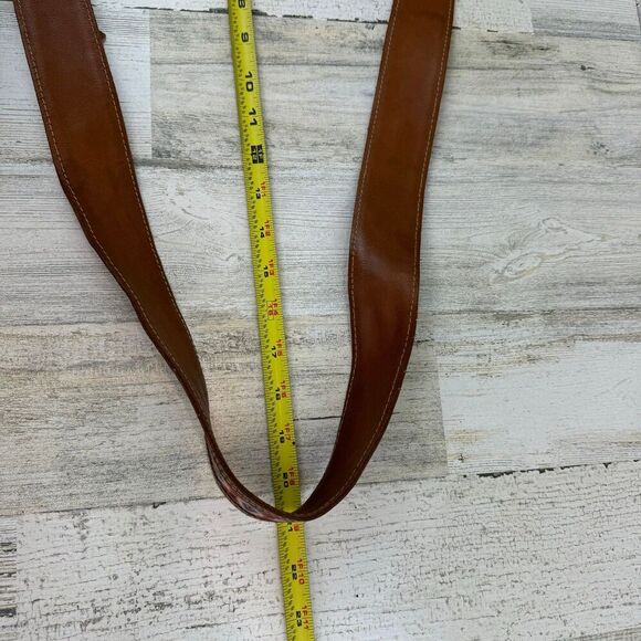 Myra Bag Mojave Paisley Fringed Western Hand Crossbody Tooled Bag - Picture 11 of 12